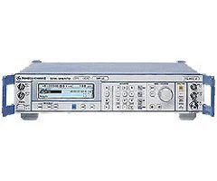 Használt jelgenerátor Rohde & Schwarz SMR20